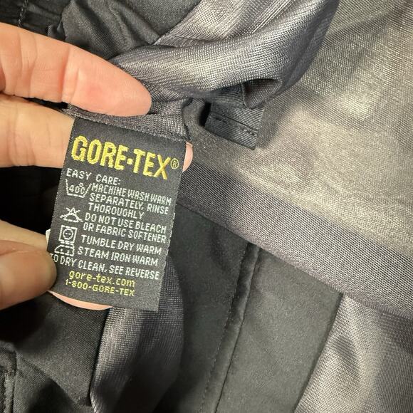 Zero Restriction Gore-Tex Black Jacket Men's Size M Zipped Water Proof Pockets - Picture 9 of 11